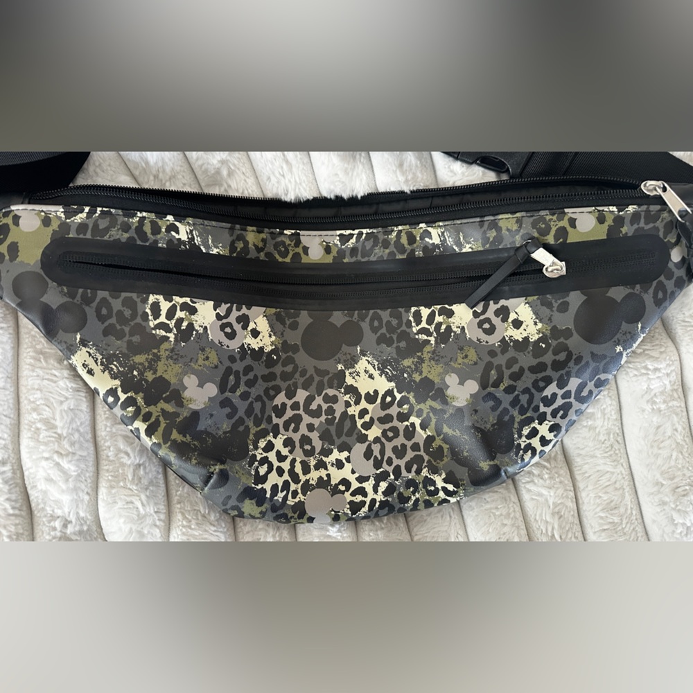 Disney Black and White Bag